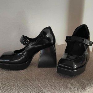 Jeffrey Campbell pumps